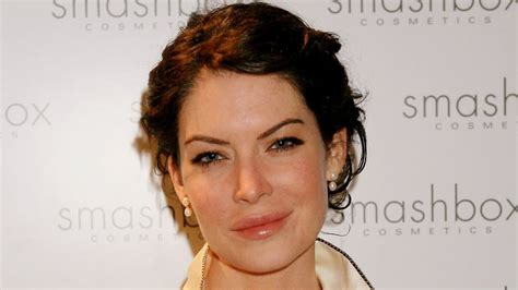 Why Hollywood Wont Cast Lara Flynn Boyle Anymore