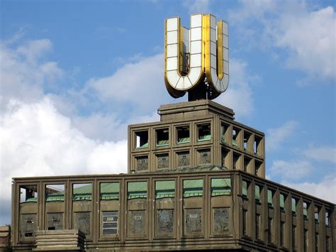 The dortmunder u always comes across as an odd mix of an student art venue, a classic museum and a municipal the 'holodeck' room of the dortmunder u features a video installation of hito steyrl. File:Dortmunder U 2007.jpg - Wikimedia Commons