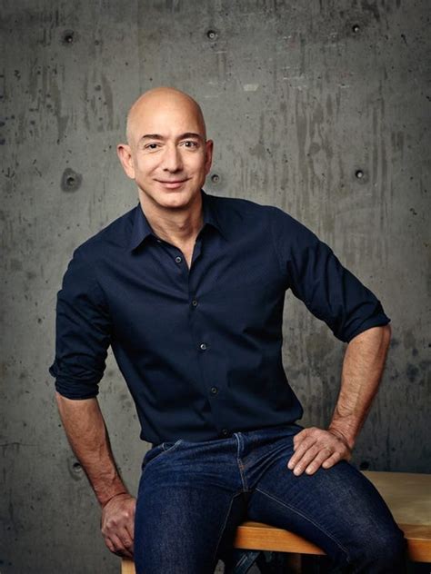 Amazon S Bezos Tops Forbes Richest List Pandemic Knocks Trump Lower Sexiz Pix