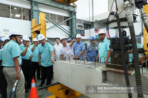 Penyaluran bantuan sosial bagi warga terdampak pandemi masih menemui banyak kendala. CIDB Perkenal IMPACT : Program Penilaian Dan Persijilan ...