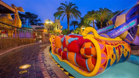 Atração: The Magic Carpets of Aladdin no Magic Kingdom - Indo Pra Orlando gambar png