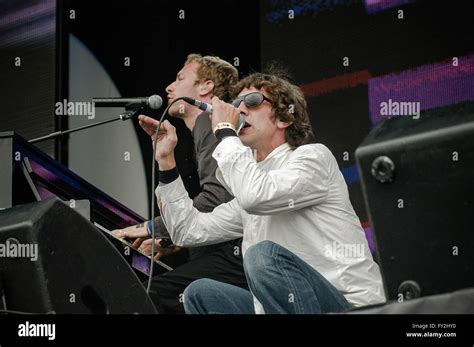 Live 8 Hyde Park London July 2nd 2005 Chris Martin Of Coldplay And