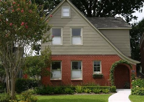 Exterior Paint Colors With Red Brick Give Your House A
