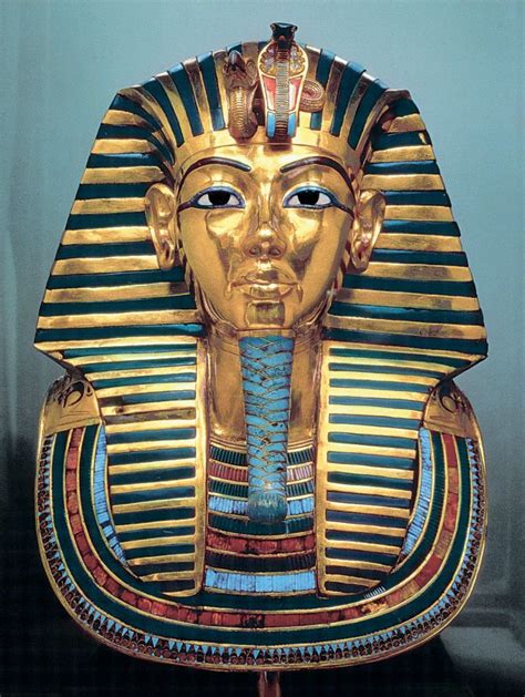 ancient egyptian pharaoh tutankhamun art sculpture