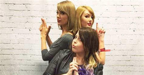 Taylor Swift Meets Look Alike Fan See The Insane Pics Us Weekly