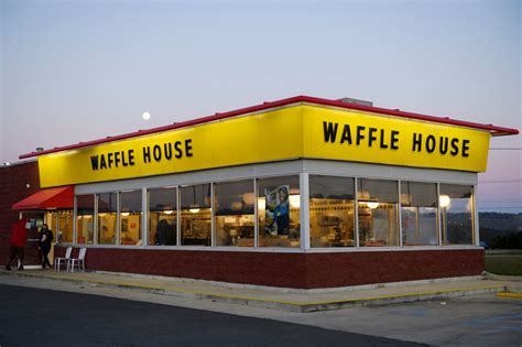 Smothered Covered And Chunked What To Expect At Waffle House