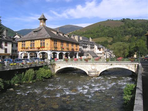 Arreau Un Des Plus Beaux Villages Des Hautes Pyrénées