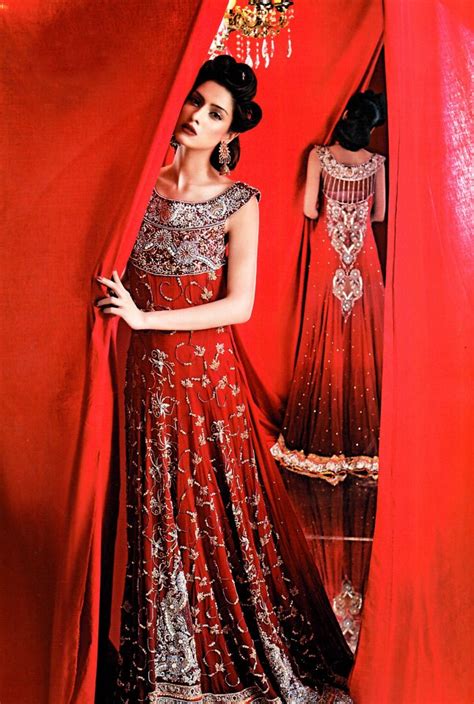 Usual indian bridal dresses made of chiffon or silk and adorned with elaborate embroidery, red or gold color. Pakistani Bridal Wedding Dresses in Red Colour