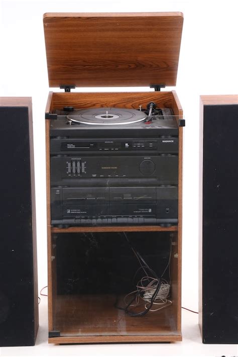 Magnavox Turntable And Stereo System With Floor Speakers Ebth