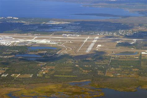 Orlando Sanford International Airport Sfb An Overview Of Flickr