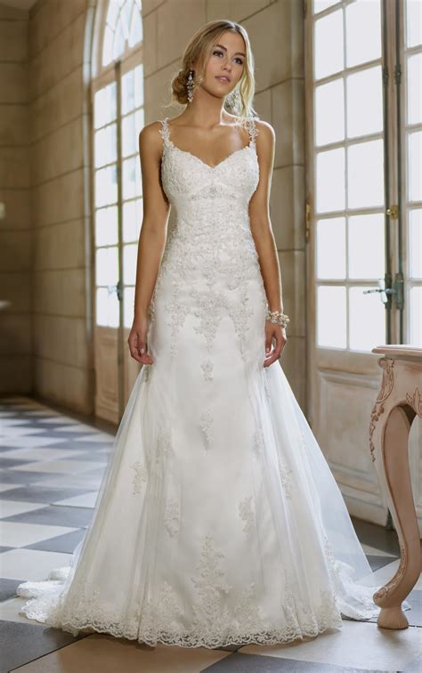 Wedding Dresses With Straps And Lace