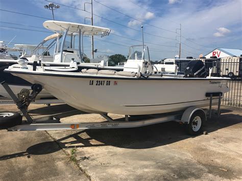 The 25bay is built with custom options. Used Boats For Sale | Pre-owned Boats Near Me