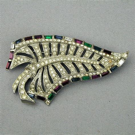 Vintage Art Deco Rhinestone Covered Leaf Pin Brooch From