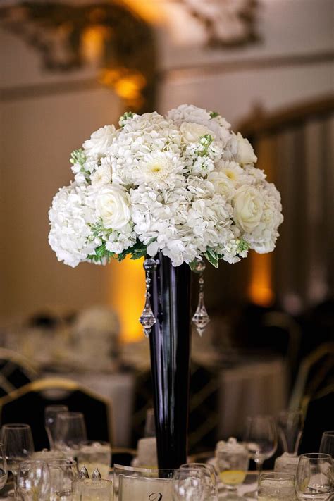 Black And White Centerpiece With Roses And Hydrangeas
