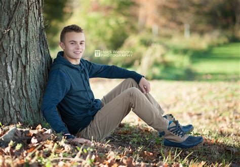 Check Out Bailys Senior Photo Session With Heidi Welshans Photography Photo Sessions Senior