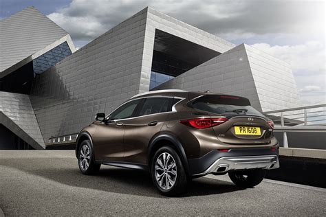Official Infiniti Unveils Qx30 Compact Crossover In La Carscoops