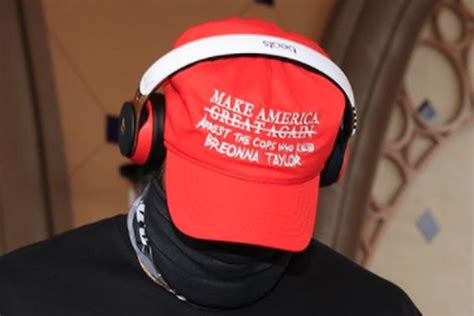 Lebron James Turns Maga Hat Into Social Justice Message About Breonna Taylor Chicago Sun Times