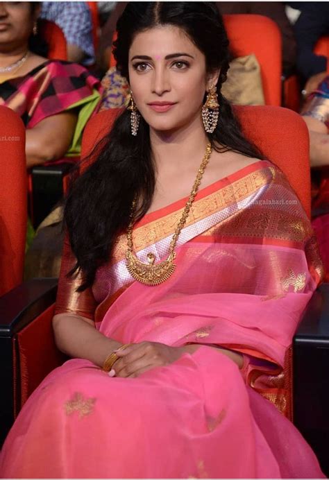 Pin By Neha On Shruti Hasan Saree Hairstyles Shruti Hassan Beautiful Indian Actress