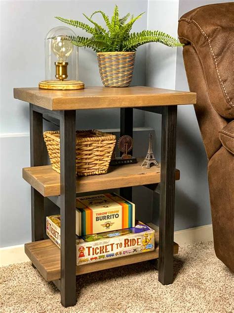 DIY Rustic End Table | Rustic end tables, Diy wood projects furniture