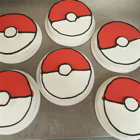 Pokémon Pokeball Cakes Pokeball Cake Sugar Cookie Crafts