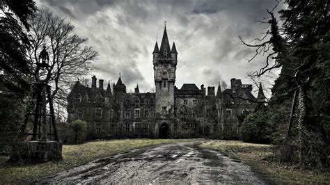 The 10 Scariest Haunted Castles In The World