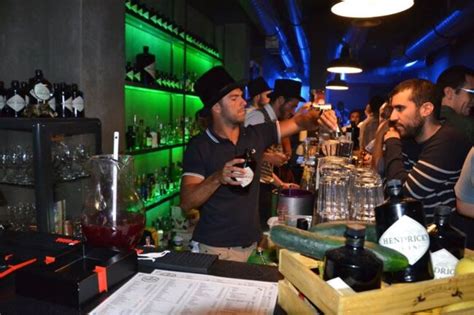 Best Gay And Lesbian Bars In Porto Lgbt Nightlife Guide Nightlife Lgbt