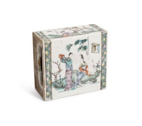 Bidlive Chine Xix Me Br Le Parfum En Porcelaine D Cor D L Gante