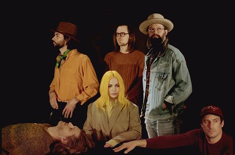 The head and the heart is an indie folk band from seattle, washington. The Head and the Heart - Wikipedia