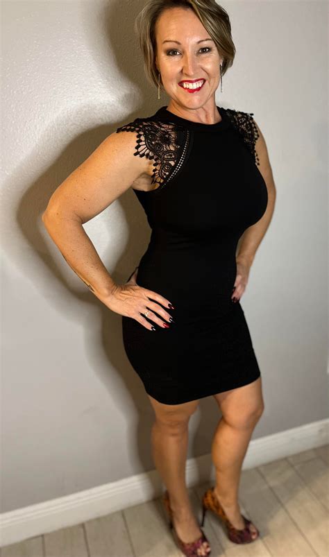 Hi I’m Sara 51yr Old All Canadian All Natural 36ddd Milf Looking Forward To Meeting Some