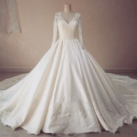 Noble White Ivory Satin Ball Gown Wedding Dresses V Neck Long Sleeve