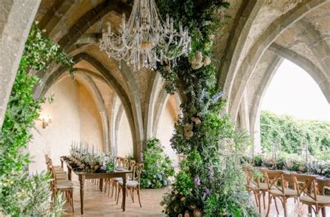 28 Of The Best Wedding Venues Across The World According To These Professional Photographers