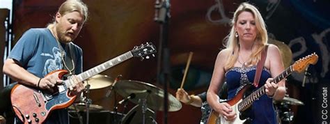 Jazzandrockcom Le Tedeschi Trucks Band à Jazz à Vienne