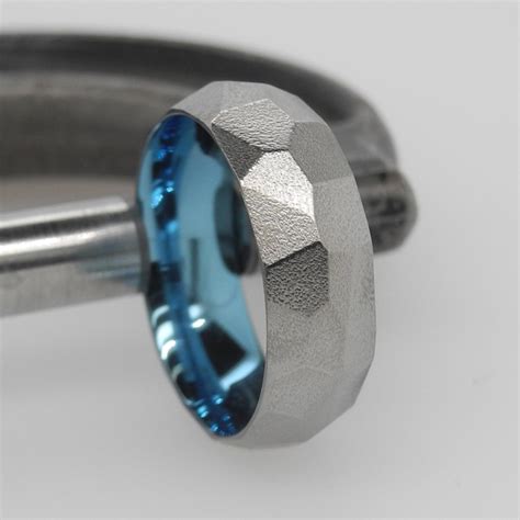 Faceted Titanium Ring Carbon6