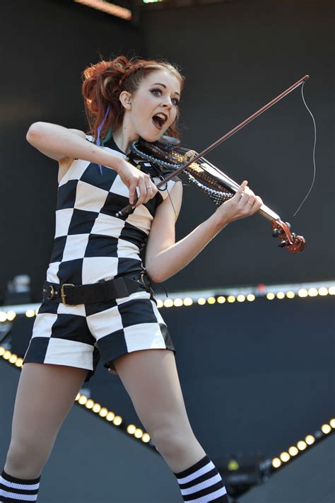 How Violinist Lindsey Stirling Learned To Be Brave Daily Mail Online