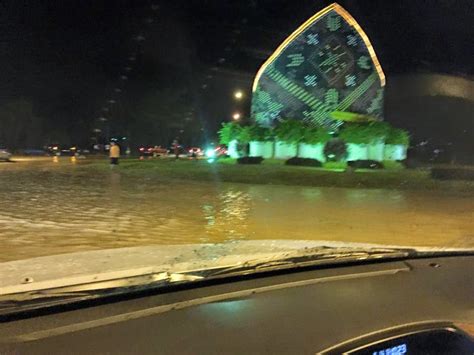 Sistem penyambungan pipa dan fitting bersenyawa pipa ppr adalah pipa steril yang akan memberikan beberapa keuntungan, antara lain : BANJIR SABAH 2015: PENAMPANG DAN PAPAR DI NAIKI AIR | DKM ...