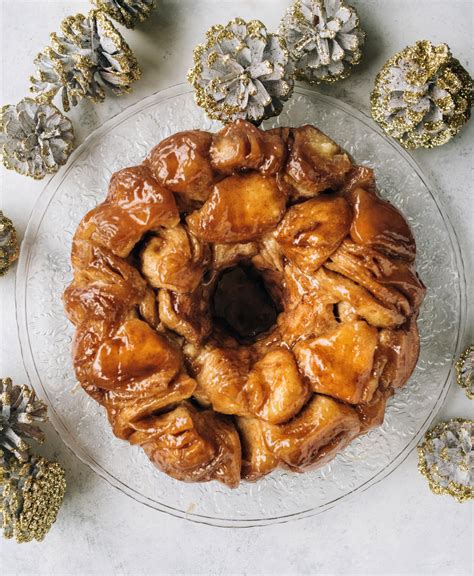 Caramelized apple bread with candied ginger and almond. Granny's Monkey Bread | RecipeLion.com