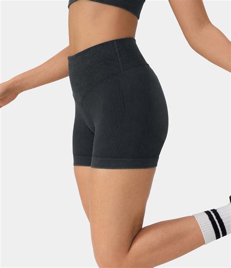 Womens Seamless Flow High Waisted Butt Lifting Ruched Yoga Shorts Halara