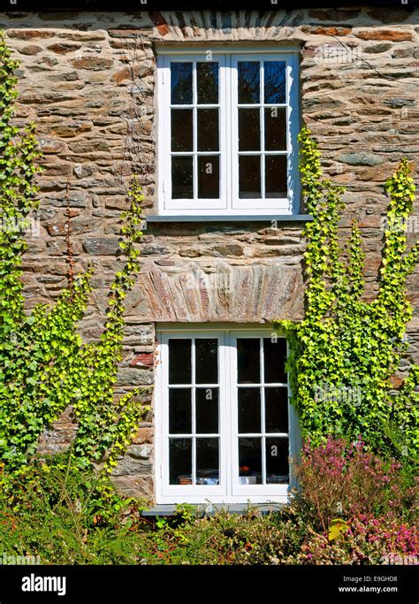 Old Cottage Windows Stock Photo Alamy