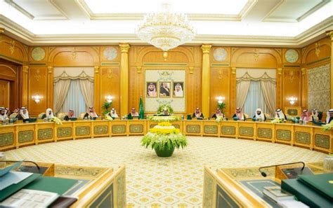 منظمة التعاون الإسلامي تعقد 00:00 مجلس الوزراء الفلسطيني يعقد اجتماع طارئ يوم غد الأربعاء لمتابعة آخر التطورات في قطاع غزة ومدينة القدس المحتلة. قرار هام لمجلس الوزراء السعودي للجهات الحكومية بشأن الرسوم الجديدة