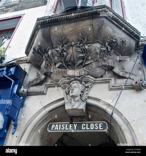 Entrance To Paisley Close Edinburgh Stock Photo Alamy