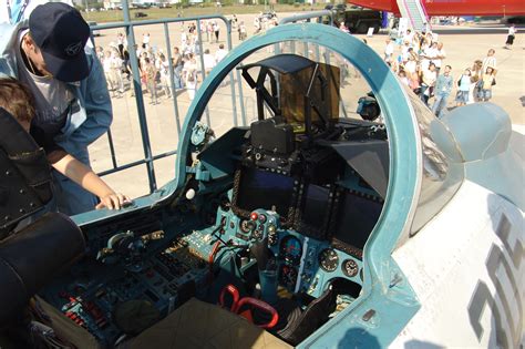Maybe you would like to learn more about one of these? ファイル:Cockpit of Sukhoi Su-27SKM.jpg - Wikipedia
