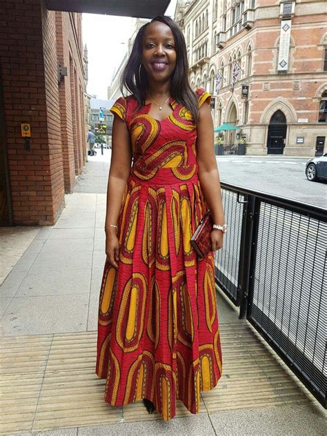 Model robe wax vlisco, 2020 facile à faire. Épinglé par amysifuma sur dresses - long | Robe africaine ...