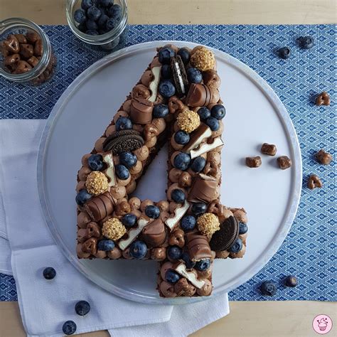 Süße rezepte kuchen ohne backen walnuss rezepte bananen kuchen veganer kuchen für diesen kuchen eignet sich am besten eine pieform, er ist aber auch mit einer gewöhnlichen. Numbercake „4" (Zahlentorte) - Sahnehäubchen | Kuchen und ...