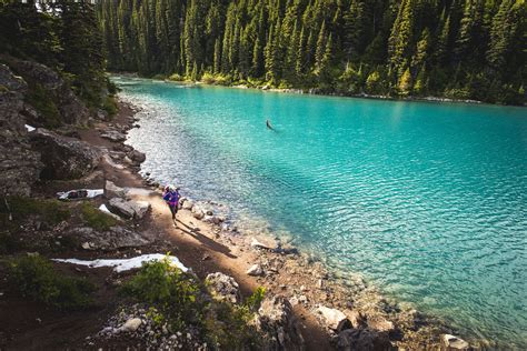 Descubre Uno De Los Del Sur De Bc Los Más Populares Caminatas En El Lago Garibaldi