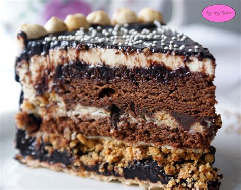 MyWaySweets Tort czekoladowy z prażonymi orzechami laskowymi
