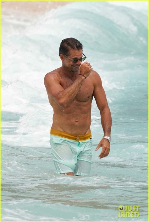 Baywatch S David Charvet Shows Off Hot Body While Shirtless At The Beach Photo