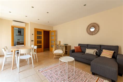 Compare las valoraciones, disponibilidad y reserve su alojamiento a mejor precio en planetofhotels.com. Apartment Lluna - Apartamentos en Tossa de Mar
