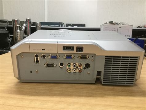 Projector Hitachi Cp X308 Appears To Function