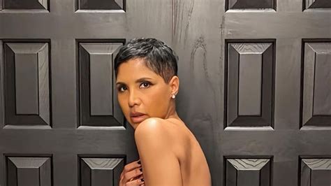 Toni Braxton Looks Incredible As Singer Shares Nude Snap For Th