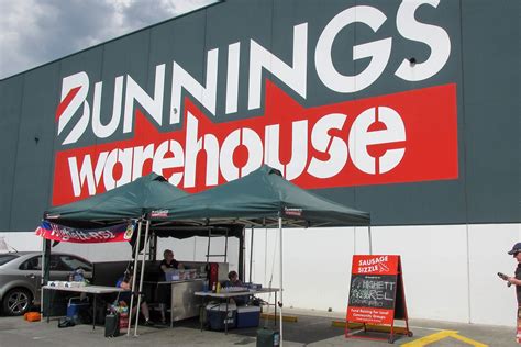 Bunnings Host Bbq Fundraiser For Bushfire And Drought Affected